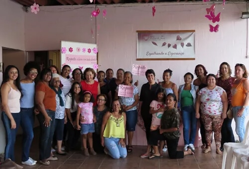 Foto de projeto social "Instituto Fihos de Sara" apoiado pela une internet